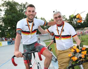 Stefan Schäfer und Schrittmacher Peter Bäuerlein sind zum dritten Mal Deutsche Stehermeister. Foto: Mareike Engelbrecht